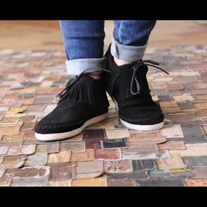 Minnetonka Venice Bootie